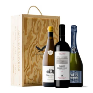 Estuche de madera Alma Carraovejas, Pago de Carraovejas 2023 + Marañones Blanco 2022 + Charles Heidsieck Brut Reserve
