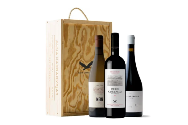 Estuche de madera Alma Carraovejas, Pago de Carraovejas 2023 + Meín Castes Brancas 2023 + Milsetentayseis Tinto 2021