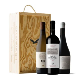 Estuche de madera Alma Carraovejas, Pago de Carraovejas 2024 + Meín Castes Brancas 2024 + Milsetentayseis Tinto 2022
